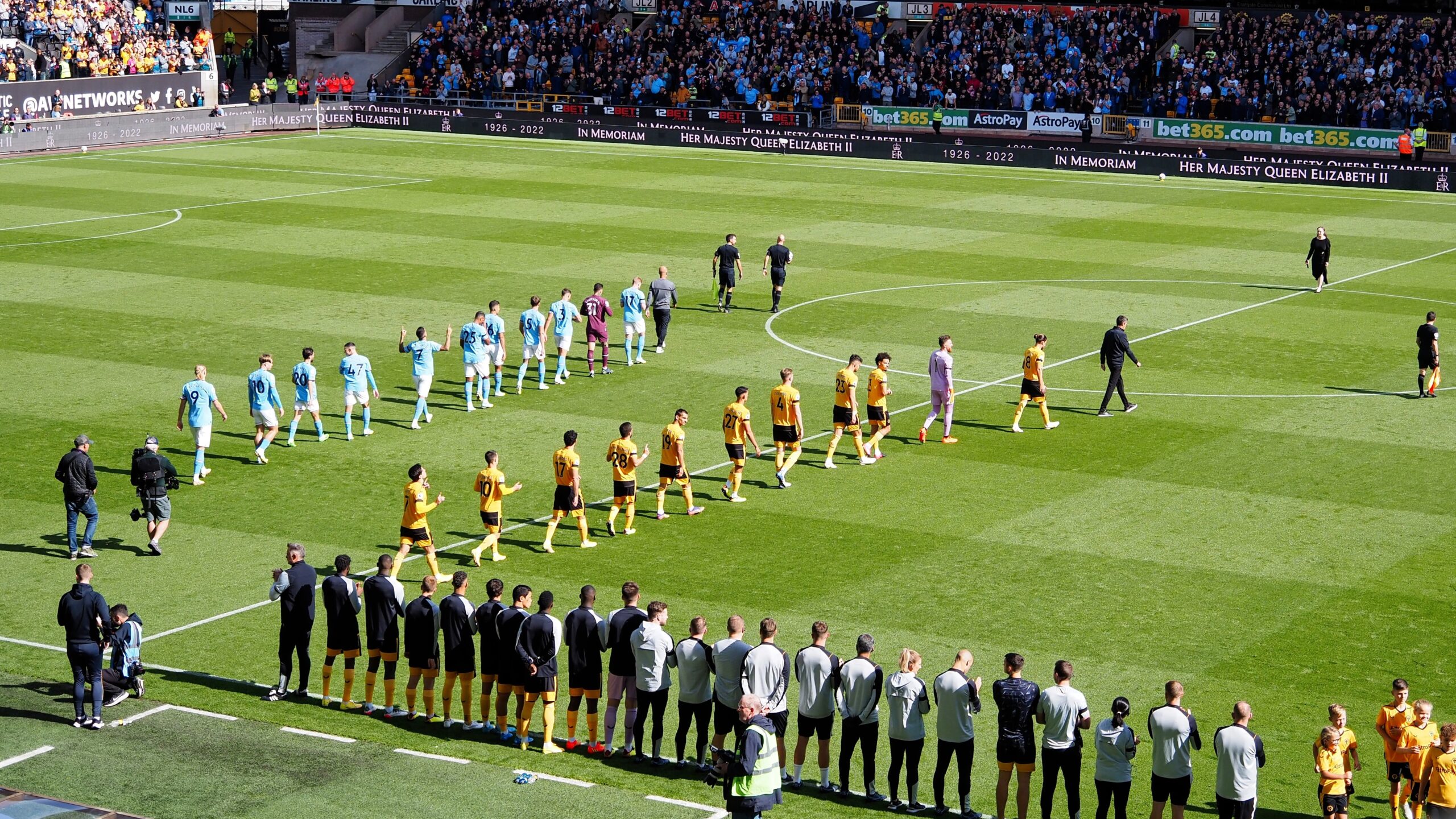 wolverhampton wanderers f.c. vs man city lineups
